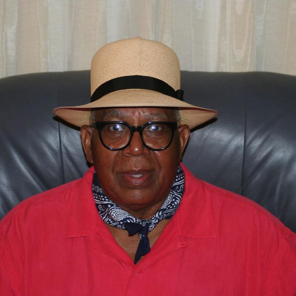 Meet your Posher, Leo